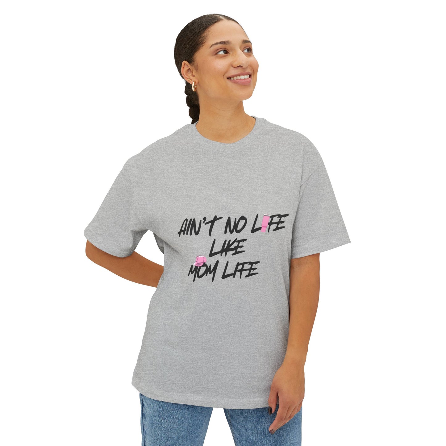 Mom Life Oversized Tee - Comfortable Unisex T-Shirt for Mothers