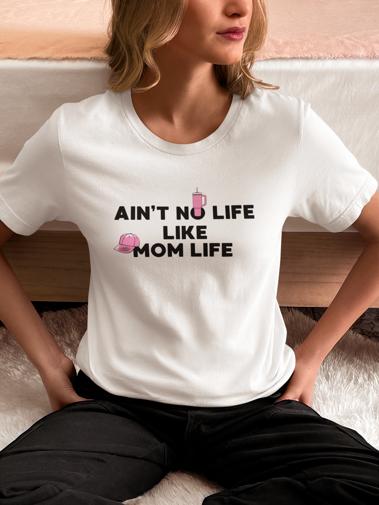 Ain’t No Life Like Mom Life - Funny Oversized Shirt for Mothers with Coffee & Cap Icons